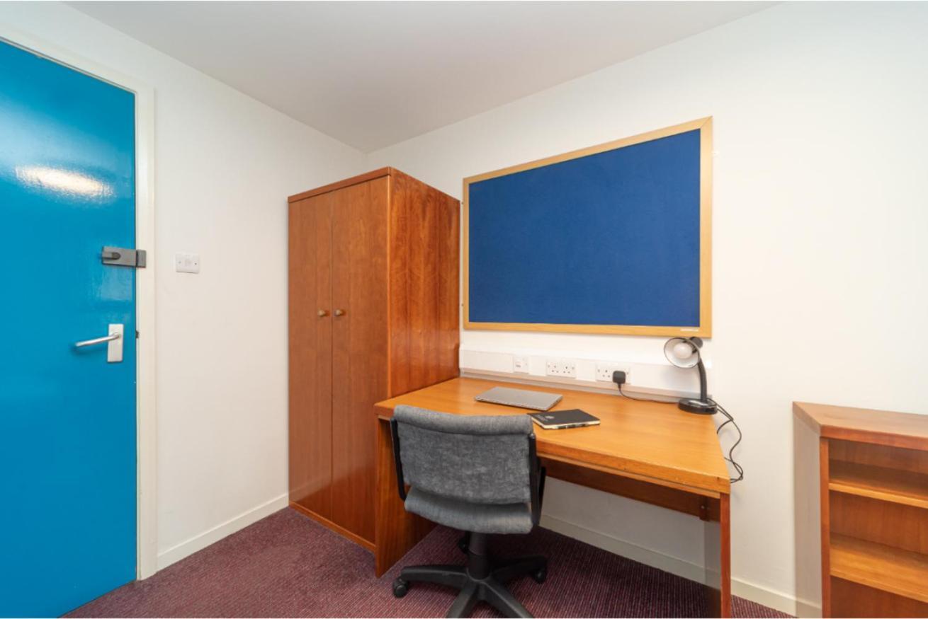 Joivy Affordable 3,4,5 And 12 Bed Private Flats Next To Royal Mile (Adults Only) Apartment EDI Exterior photo